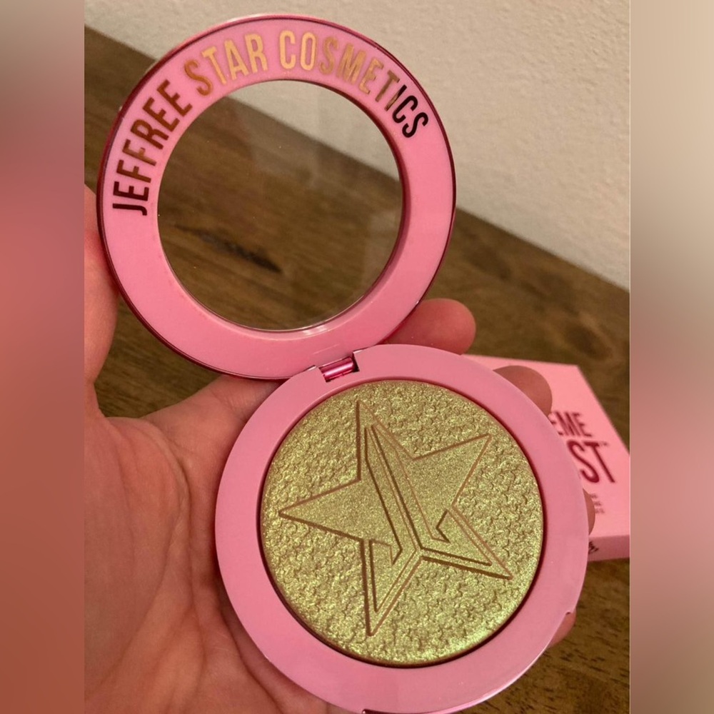 NEW Jeffree Star Cosmetics Supreme Frost Highlighting Powder in Money Honey